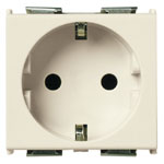VIW08408 Presa SICURY 2P+T 16A tedesco
