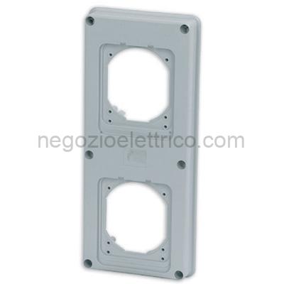 MST24S4008 Flangia per 2 Prese Incasso 16/32A