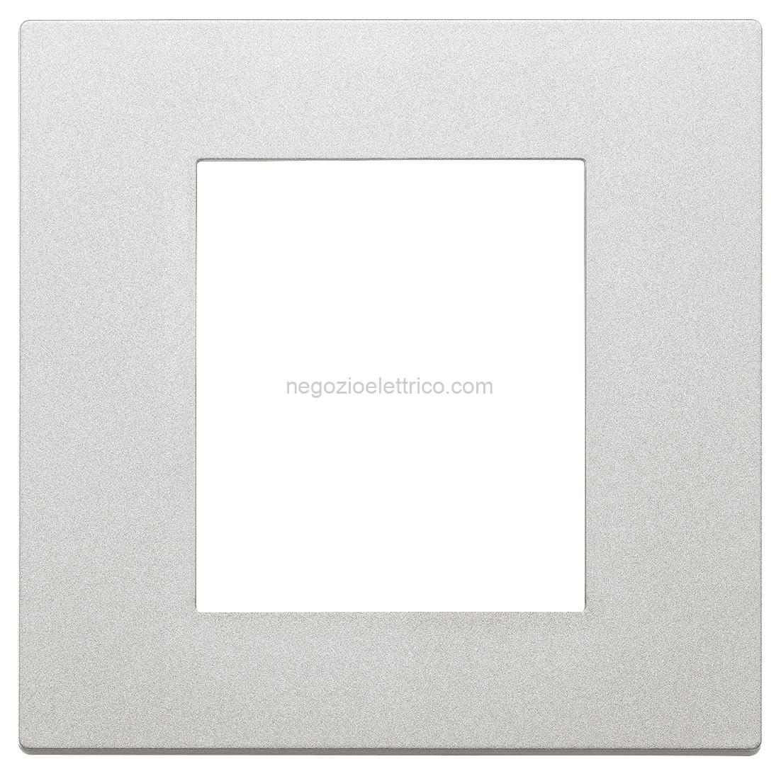 VIW30642.20 Placca 2M argento