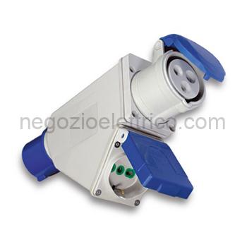 FME73107 Adatt.da s.CEE 230V a 1P40+1p.CEE IP44