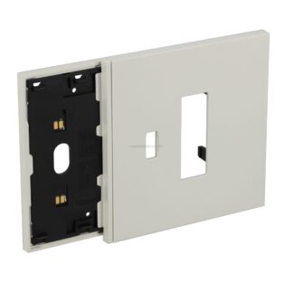 BTIKW8103M10C L.NOW - frame 3M bianco mostr presa + USB