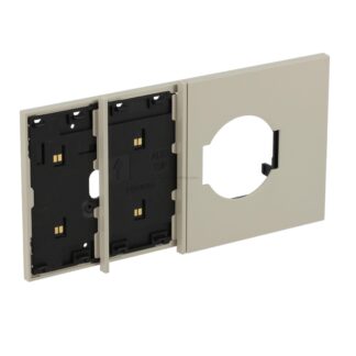 BTIKM8104M03 L.NOW - frame 4M sabbia mostr presa Schuko