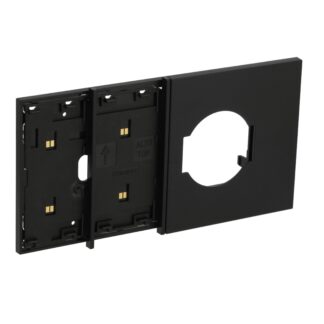 BTIKG8104M03 L.NOW - frame 4M nero mostr presa Schuko