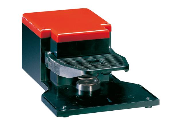 LOVKG100S11 pedaliera movim. libero 1na+1nc scatto