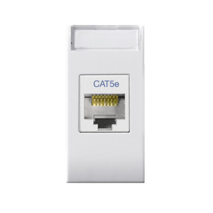 AVE441027C5E presa rj45 cat.5e utp ave domus 1m