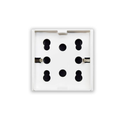 AVE4410690/15TS presa multi-standard 16a domus 2m