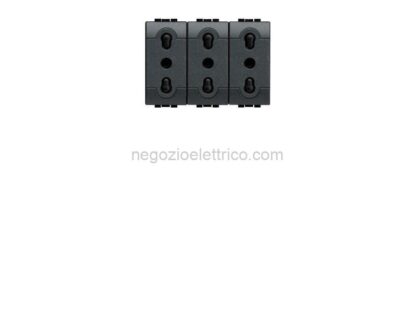 BTIL4180/3 living int - presa triplex bipasso 10/16A