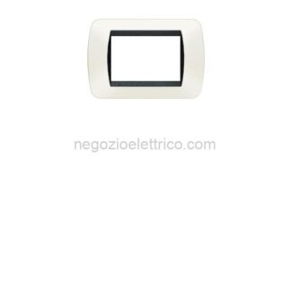 BTIL4803PB living int.- placca 3P plastica bianco s.