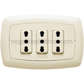 MSTC9359 Or.3 Presa Bival.2P+T 16A 250V