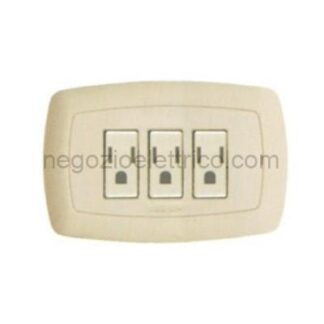 MSTC9364 Or.3 Presa Americana 2P+T 15A 250V